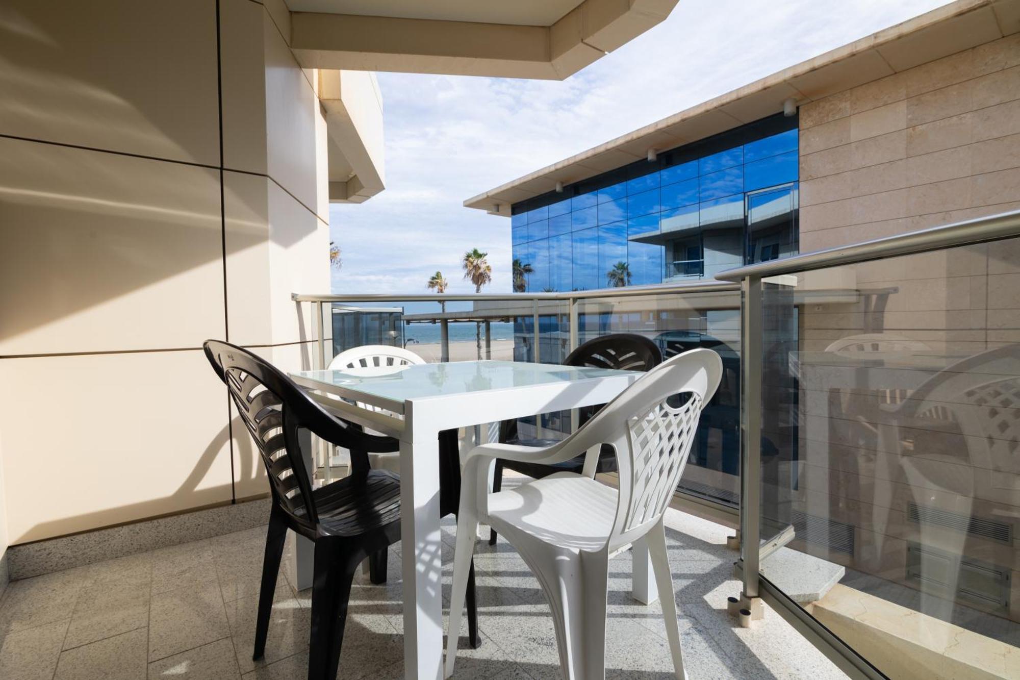 Fivestepstosea - Beach Apartment Valencia Exterior foto