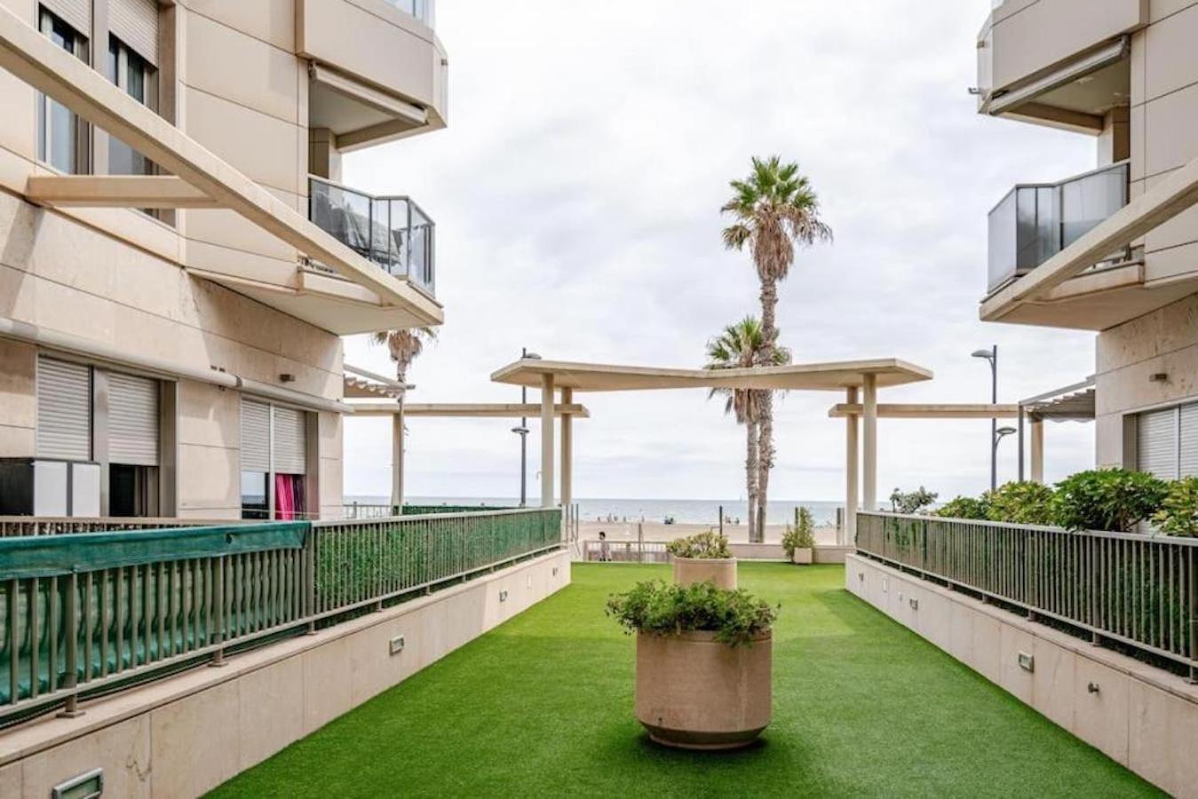 Fivestepstosea - Beach Apartment Valencia Exterior foto